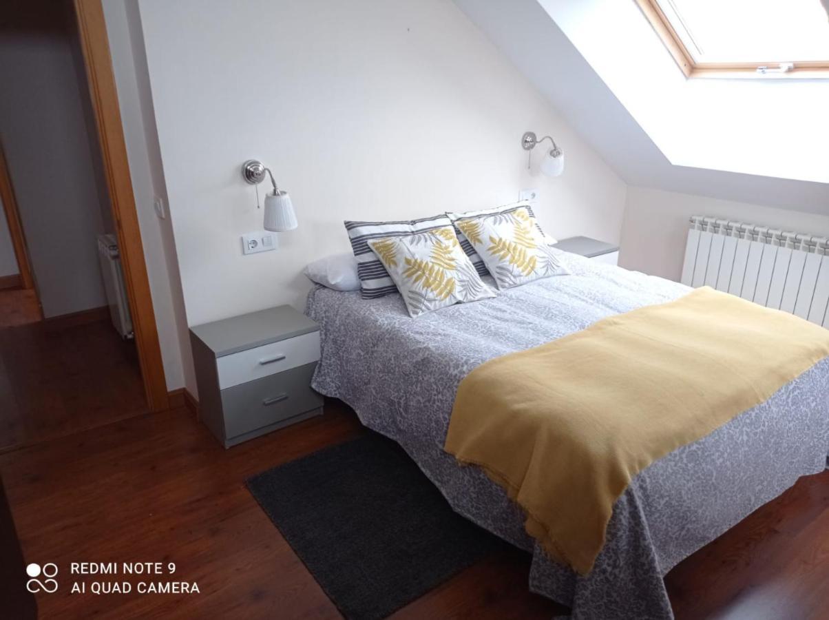 Apartamento Atico Cine Colon Ribadeo Exterior foto
