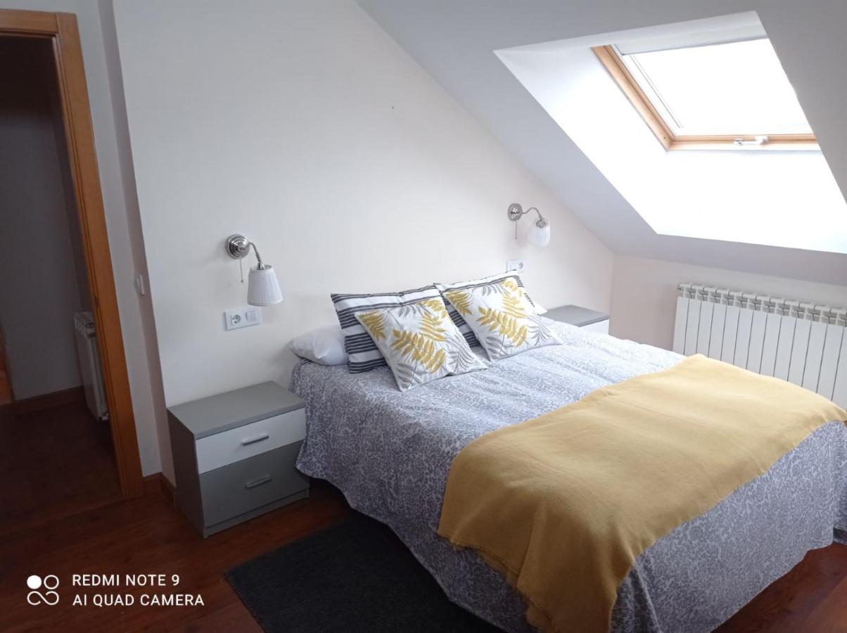 Apartamento Atico Cine Colon Ribadeo Exterior foto